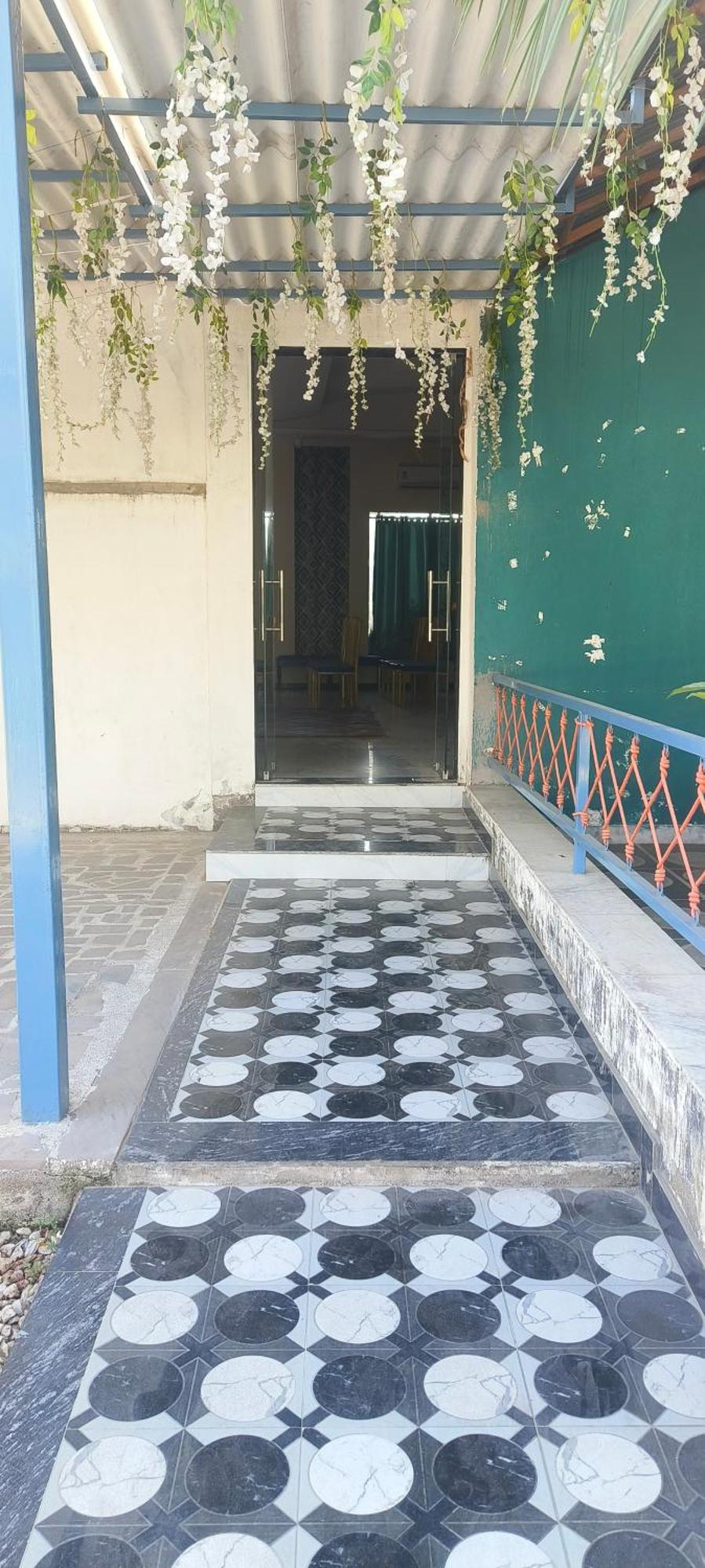 Long Drive Hotel And Resaurt Джайпур Екстериор снимка